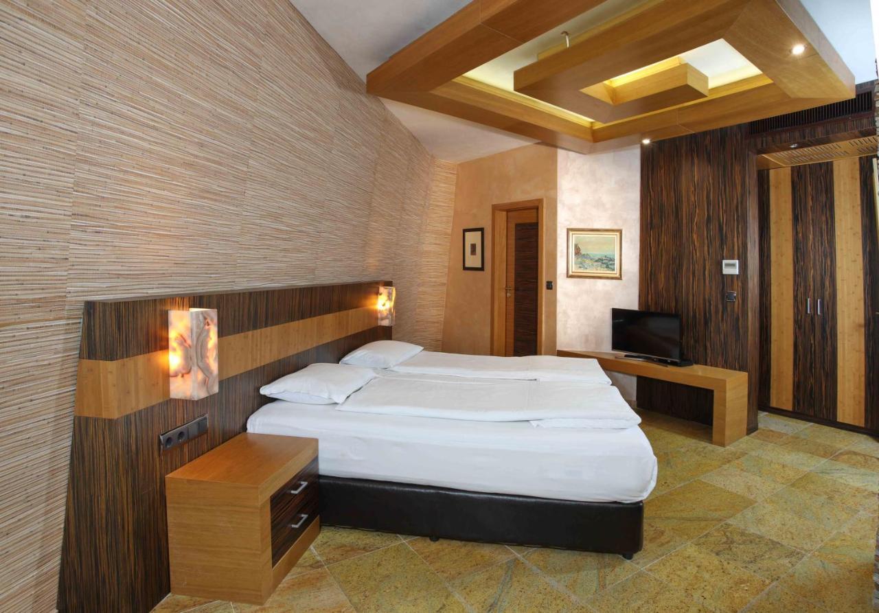 Art Complex Anel Hotel Sozopol Bagian luar foto