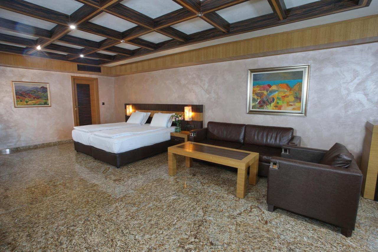 Art Complex Anel Hotel Sozopol Bagian luar foto